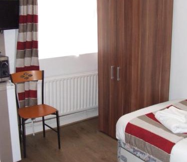 Hemel Hempstead House | Alexandra Guest House