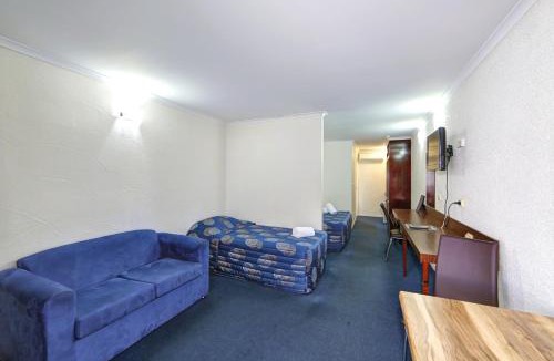 Bundaberg West Hotel | Alexandra Park Motor Inn