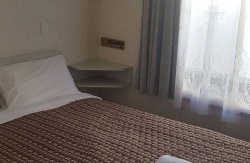 Alexandra Cabin | Alexandra Parklife. Deluxe Studio 1