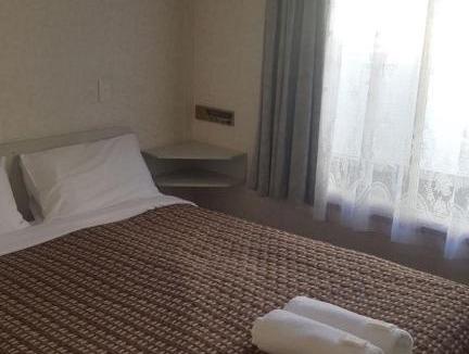 Alexandra House | Alexandra Parklife Deluxe Studio 1