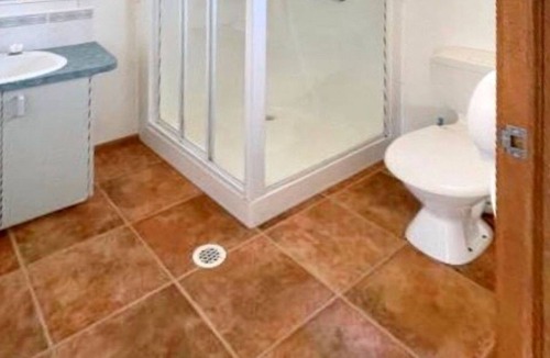 Alexandra Cabin | Alexandra Parklife. Studio 3