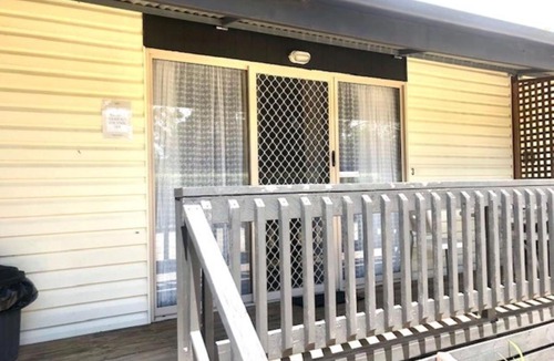 Alexandra Cabin | Alexandra Parklife Studio 3