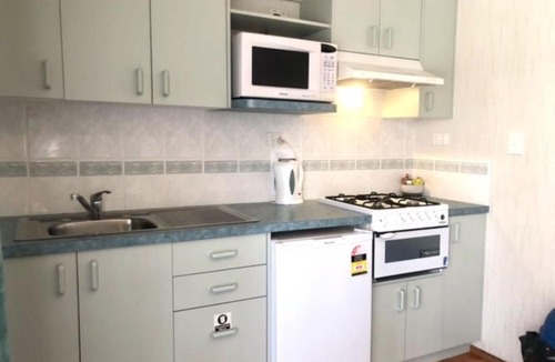 Alexandra House | Alexandra Parklife Studio 4