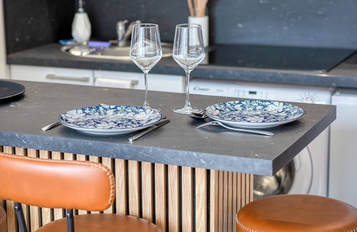 Centre Ville Rive Gauche Apartment | Alexandre – F2 cosy avec parking à deux pas de la Seine