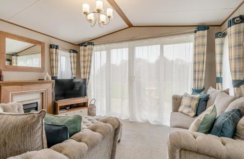 Sewerby House | Alfie - Uk48109