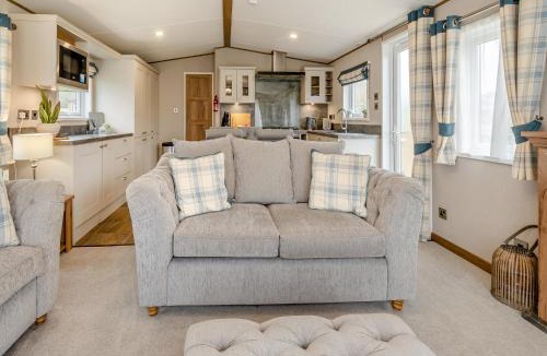 Sewerby House | Alfie - Uk48109