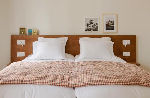 Les Chalets - Saint-Aubin - Saint-Etienne Hotel | Alfred Hotels Toulouse Centre Wilson - Hôtel Rénové