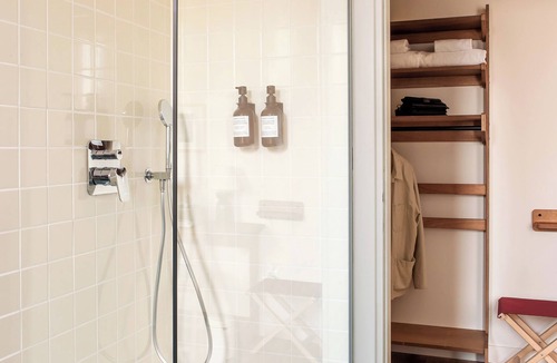 Les Chalets - Saint-Aubin - Saint-Etienne Hotel | Alfred Hotels Toulouse Centre Wilson
