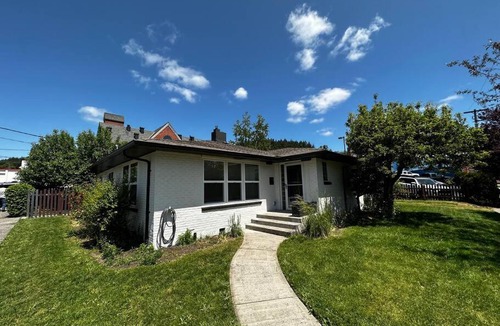 Chehalis House | Alfred St Air BNB