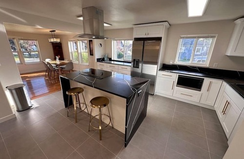 Chehalis House | Alfred St Air BNB