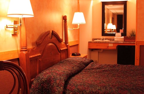 Wawa Hotel | Algoma Motel