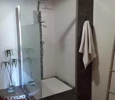 Violes Bed & Breakfast | Alheuredusud