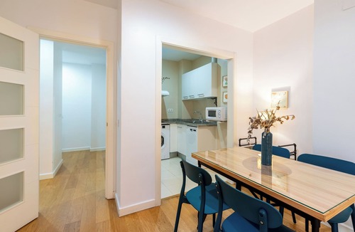 Santa Catalina Apartment | Alhóndiga Bajo. 1-bedroom in the centre