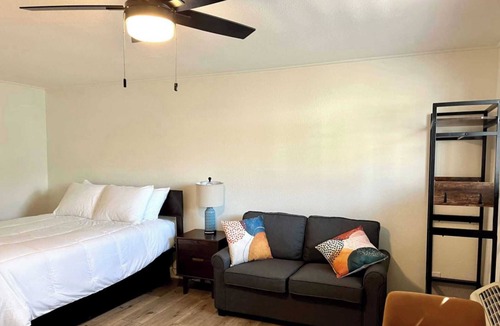 Lake Ozark Hotel | Alhonna Resort Motel Unit 36