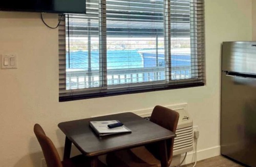 Lake of the Ozarks Apartment | Alhonna Resort's 1 Bedroom Efficiency Unit 22