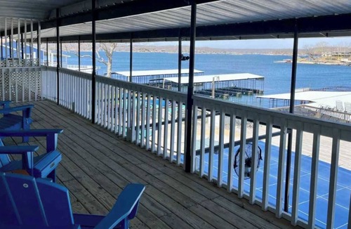 Lake of the Ozarks Apartment | Alhonna Resort's 1 Bedroom Efficiency Unit 22