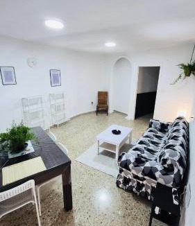 Pla del Bon Repos Apartment | Alicante Family Home Stay PARKING