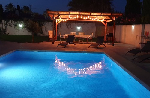 Coveta Fuma Ski Chalet | Alicante Sunbeach House