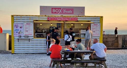 Selsey Resort | Alice in West Sands