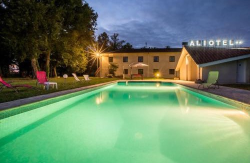Cazeres-sur-l'Adour Hotel | Aliotel