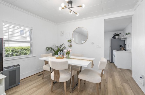 Alki House | ★ ALKI BEACH HOUSE ★ PARKING