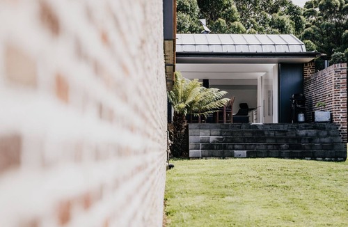 Wattle Hill House | Alkina Lodge Nuru