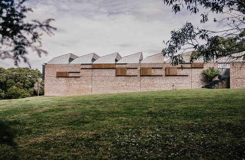 Wattle Hill House | Alkina Lodge Yani