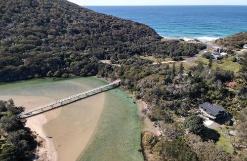 Hat Head House | Alkira Hat Head