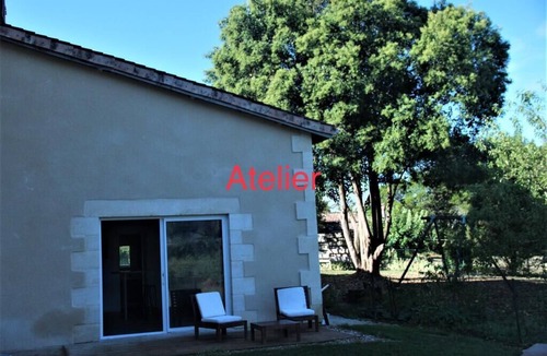 Saint-Philippe-dAiguille House | Allée des roses L’atelier