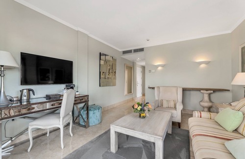 Golden Mile Apartment | All About Puente Romano Penthouse Suite
