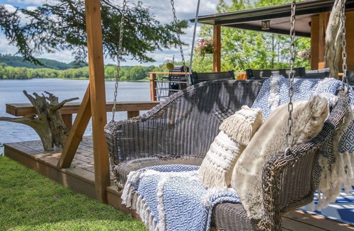Saint-Andre-Avellin Ski Chalet | All Decked Out: Stunning Hot Tub View
