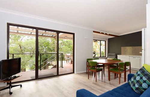 Hyams Beach Apartment | All Decked Out by Jervis Bay Breaks