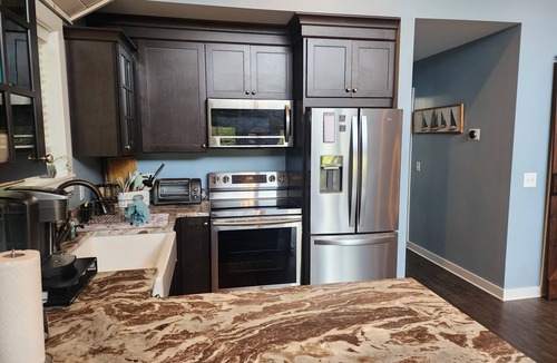 West Eaton House | All Decked Out-NEW Lakefront!-Sleeps 6-Close to Colgate!