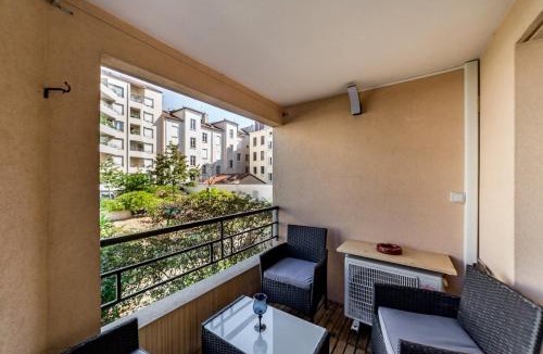Villette Gare Apartment | All in Lyon | Studio chic & parking