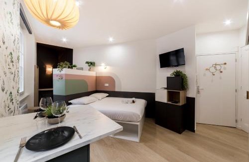 La Guillotiere Apartment | All in Lyon | Studio confortable | métro Garibaldi