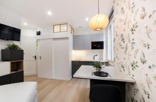 La Guillotiere Apartment | All in Lyon | Studio confortable | métro Garibaldi