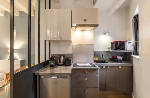Old Lyon Apartment | All in Lyon | Studio Saint-Paul & parking