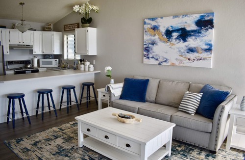 Osage Beach Condo | ALL IN ONE-FISHING, BOATING, GOLFING, SWIMMING, SHOPPING, RELAXING!