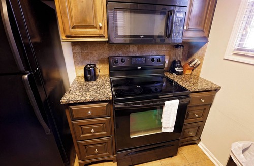 Hillcrest House | All Inclusive Furnished Duplex In Hillcrest.Close To Everything