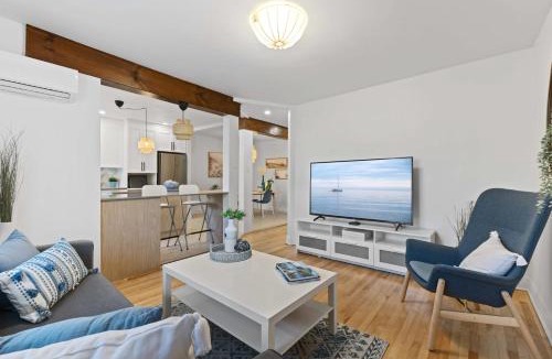 Nouveau-Rosemont Apartment | All-Inclusive Furnished Large 2BR Apartment in Rosemont