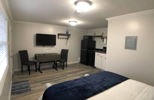 Waterville Apartment | All-Inclusive Studio apartment with utilities included-Unit 1