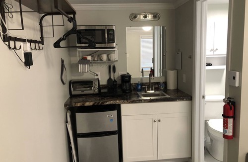 Waterville Apartment | All-inclusive Studio Apartment with utilities included-Unit 3