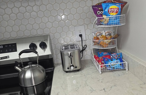 Memphis Apartment | All "Jazzed" Up