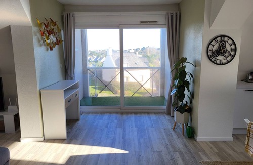 Saint-Briac-sur-Mer Apartment | All mod cons apartment with sea view and pools. Vast Longchamp beach 5 min walk