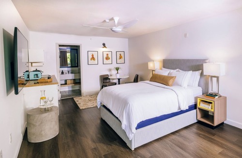 Peachtree City Hotel | All-Movie Hotel