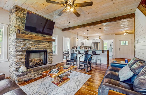 Morganton Cabin | All-new creekside home in a gated community with spacious decks, yard, & firepit
