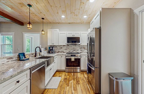 Morganton Cabin | All-new creekside home in a gated community with spacious decks, yard, & firepit