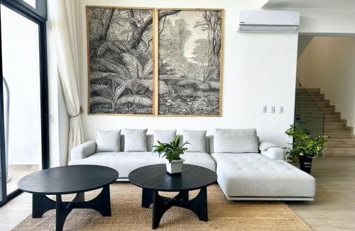 La Ceiba Apartment | ALL NEW Modern Loft with Dreamy Ocean View