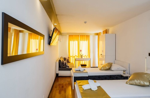 Kastela Bed & Breakfast | All Saints B&B Kastela