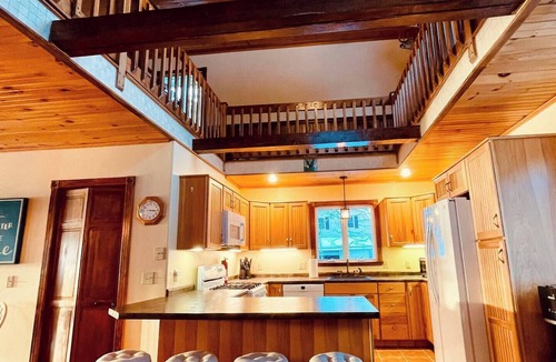 Sinclair House | All-Season Lakefront Home - Direct Trail Access - Sleeps 10 - Cross Lake, Maine